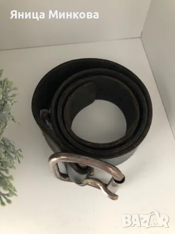 Дамски колан, естествена кожа Levi’s, снимка 2 - Колани - 47688597