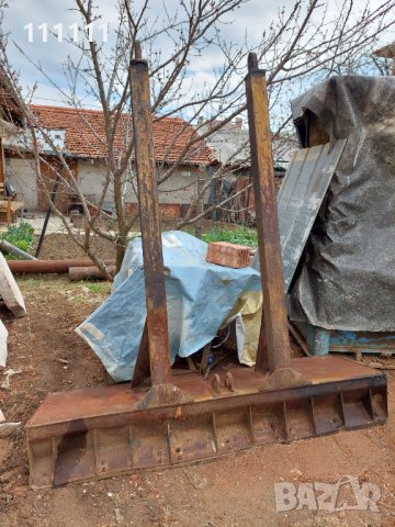 Части от Багерна уредба на трактор , снимка 9 - Индустриална техника - 16969601