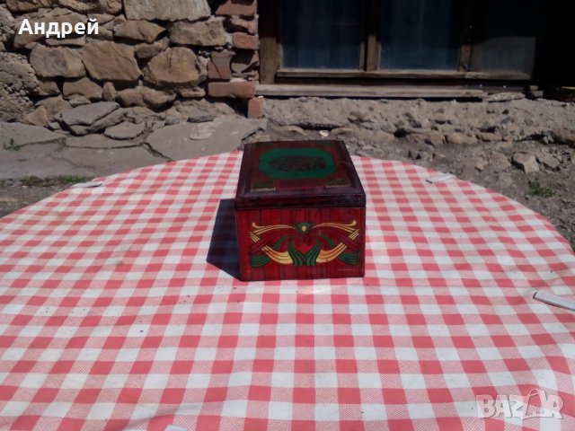 Стара метална кутия #6, снимка 4 - Антикварни и старинни предмети - 28653286