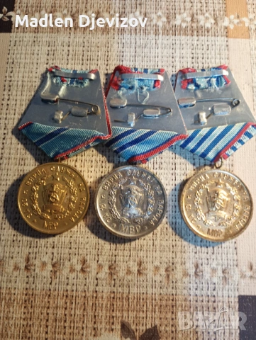 Медали -лот-За 10,15, и 20 години вярна служба към МВР, снимка 4 - Нумизматика и бонистика - 53476822