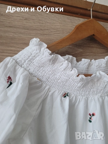 Бяла блуза с бродирани цветя ZARA , снимка 6 - Ризи - 52627956