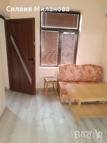 Къща в с. Крамолин, снимка 12 - Къщи - 51896013