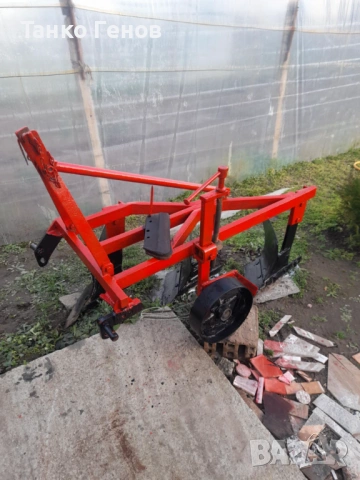 Трактор "Владимировец Т-25", произв. 1993г. (регистриран) + плуг 3х25, снимка 4 - Селскостопанска техника - 52338814