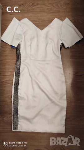 Стилна рокля Aleksander Mqueen, размер S, снимка 1 - Рокли - 32452714