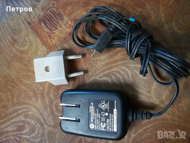 Зарядно устройство Motorola DCH3-05US-030 0, снимка 4 - Други - 32418891