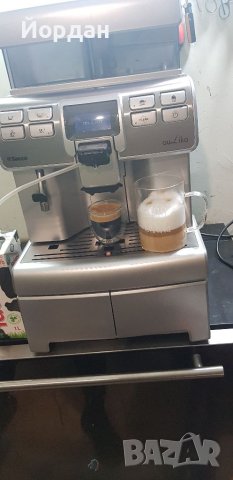 Професионашна кафемашина Saeco Aulika Top Cappuccino, снимка 5 - Кафемашини - 40258175