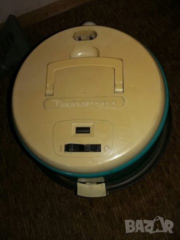 Прахосмукачка Тайфун , снимка 2 - Прахосмукачки - 33684592