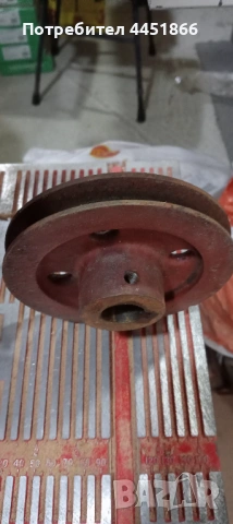 Ремъчна шайба ф24 на 130мм, снимка 4 - Резервни части за машини - 53415156