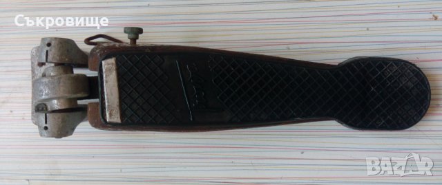 Стар педал за барабан