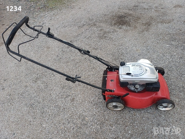 бензинова самоходна косачка