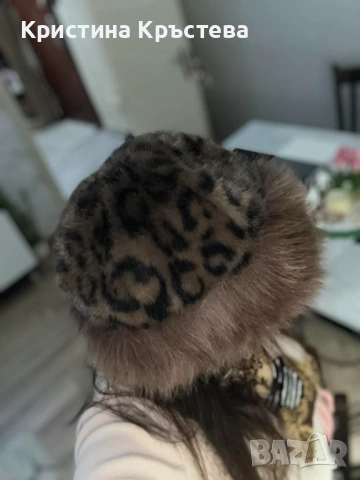 Дамска шапка