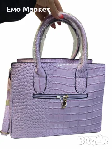 Дамска чанта с кроко текстура – изисканост и стил за всяка модерна жена, снимка 4 - Чанти - 50210471