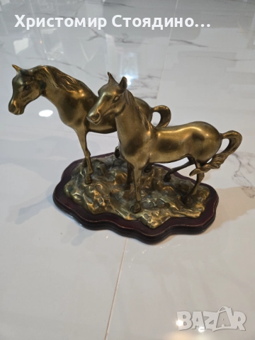 Бронзова скулптора два коня, снимка 4 - Антикварни и старинни предмети - 52135455