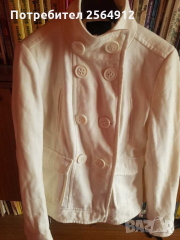 Продавам дамско късо палто, снимка 1 - Палта, манта - 28579329
