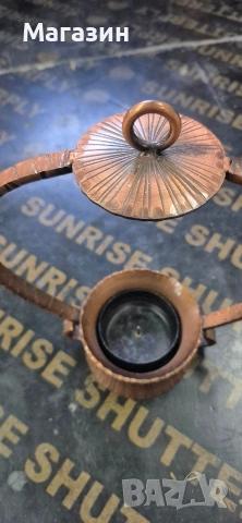 Меден свещник , снимка 2 - Антикварни и старинни предмети - 53004147