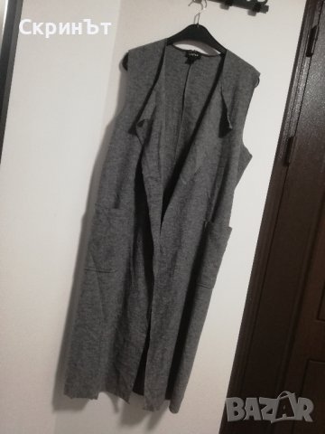 Дълъг елек, М, 37% вълна, Отлично състояние! , снимка 2 - Елеци - 43764339