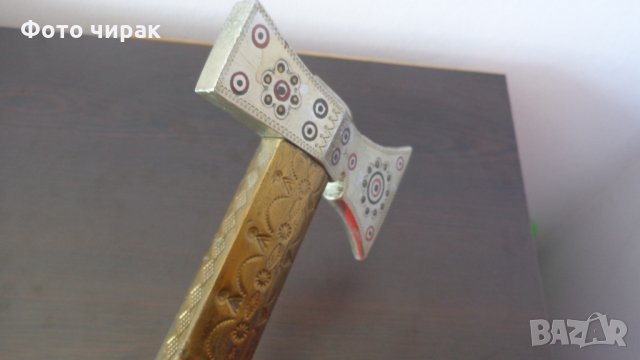 Декоративна бойна брадва от Карпатите, снимка 5 - Антикварни и старинни предмети - 32970430