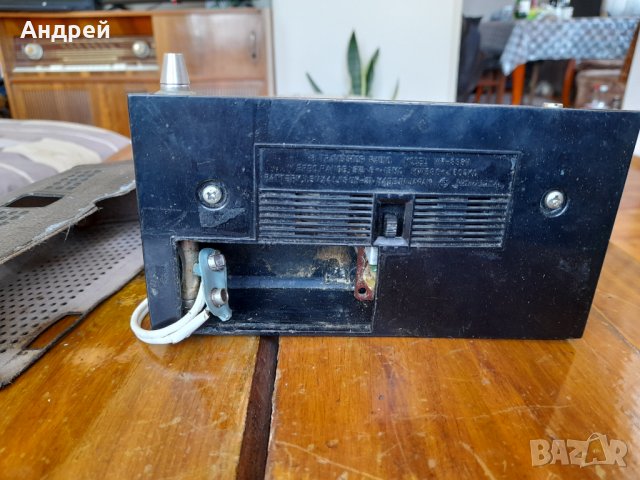 Старо радио,радиоприемник HITACHI , снимка 5 - Антикварни и старинни предмети - 32389369