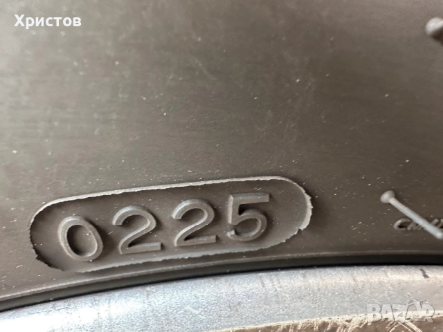 Летни Гуми Hankook Ventus Evo Suv 235/50/19 6мм DOT0225, снимка 4 - Гуми и джанти - 51954055