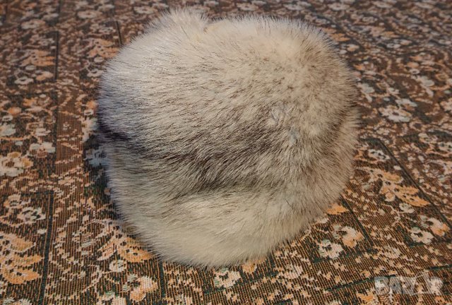 Дизайнерска шапка - Raija Makinen , снимка 3 - Шапки - 38326167