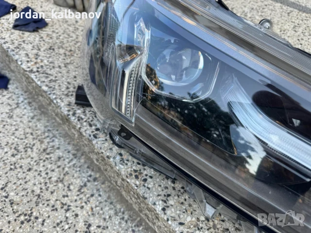 Оригинален десен фар хромиран KOITO за Тойота Хайлукс само за 1000лв. 81110-YP121, снимка 4 - Части - 51121932