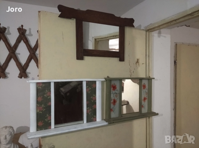 стари пешкирници и огледала