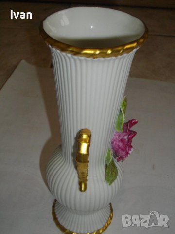Нова Ваза-Костен Порцелан-Маркирана-18,5 см, снимка 15 - Вази - 39815494
