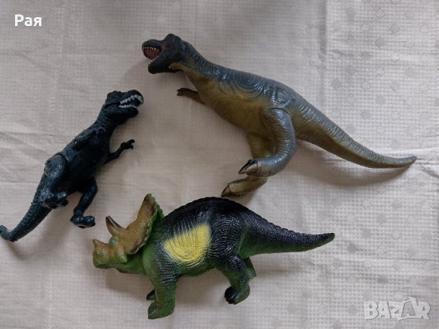 Два големи гумени динозавъра 2003 toy major trading company