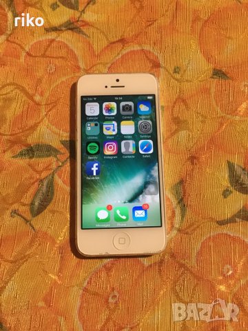 Продавам iPhone 5