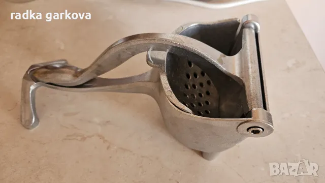 Преса за сок от плодове, снимка 2 - Аксесоари за кухня - 49933556