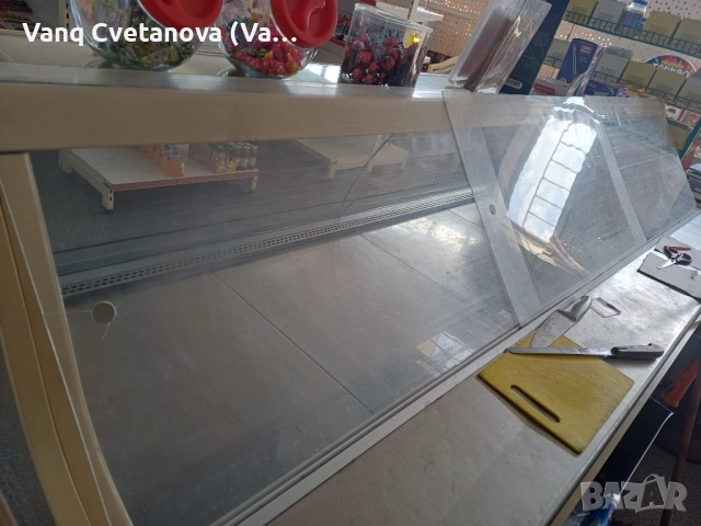 Хладилна витрина , снимка 3 - Хладилни витрини и фризери - 52308611