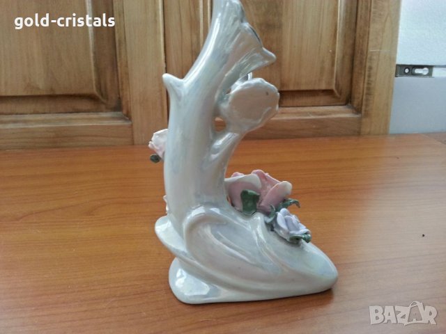 Порцеланова ваза с цветя рози , снимка 4 - Антикварни и старинни предмети - 33559203