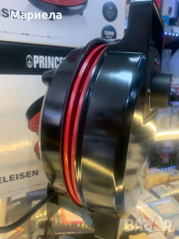 Гофретник за 5 тънки гофрети / Гофретник детелина 1200W, снимка 8 - Гофретници - 51532355