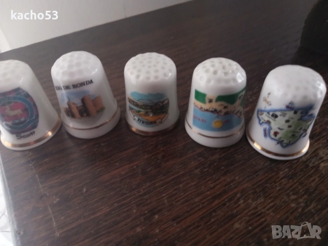 Порцеланови напръстници - 5 броя.