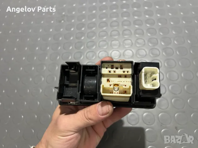 Управлението на огледалата за Toyota Corolla Verso 2003 г., снимка 2 - Части - 47932016