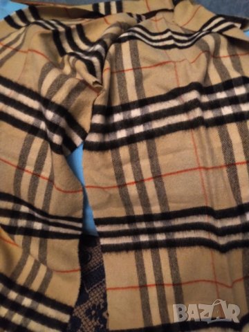 Burberrys оригинален вълнен шал  НАМАЛЕНИЕ , снимка 2 - Шалове - 43315875