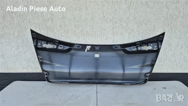 Декорация за задна врата Mitsubishi ASX, Renault Captur година 2020 - 2024 код 901521040R, снимка 4 - Аксесоари и консумативи - 50439341