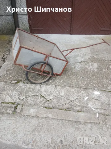 Продавам  ръчна количка и капли  от велосипед Балкан