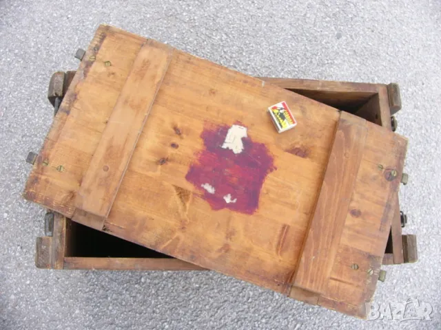 Оригинал Чешки Военен Дървен САНДЪК 75x44x37 см Контейнер Експлозиви Барут ČSSR Ракла с Капак БАРТЕР, снимка 9 - Антикварни и старинни предмети - 49153004