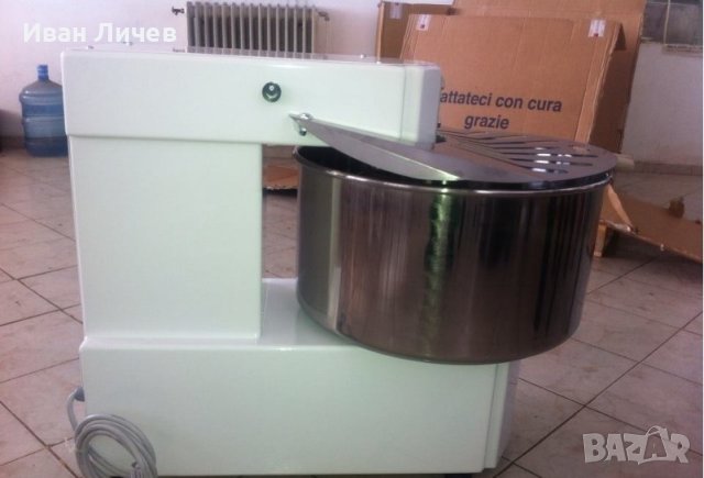 ПРОДАВАМ ЧИСТО НОВ ПРОФЕСИОНАЛЕН ИТАЛИАНСКИ ДВУСКОРОСТЕН СПИРАЛЕН МИКСЕР/ТЕСТОМЕСАЧКА, снимка 5 - Обзавеждане на кухня - 43895149