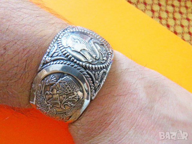 масивна кована  мъжка сребърна гривна с Нефертити, Клеопатра и много египетски мотиви по нея, снимка 6 - Гривни - 37856436