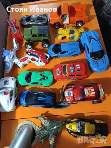 Подарявам кашон с детски играчки 