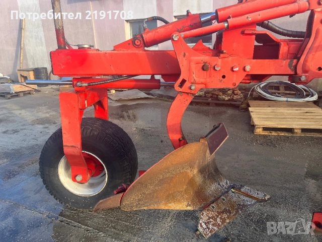 Продавам плуг Vogel, снимка 4 - Селскостопанска техника - 52826184