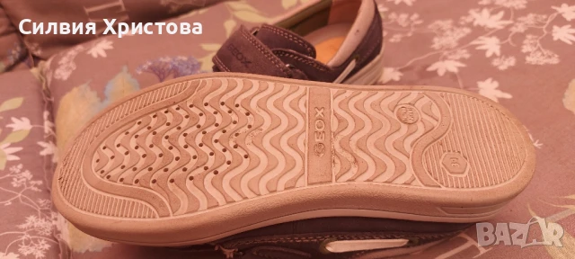 Продавам детски обувки от естествена кожа на марката Geox, снимка 3 - Детски маратонки - 51375948