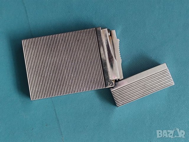 Продавам копие на маркова запалка , снимка 5 - Други ценни предмети - 40135657