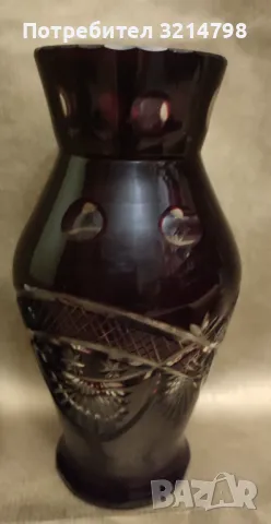 Кристална ваза червен кристал 