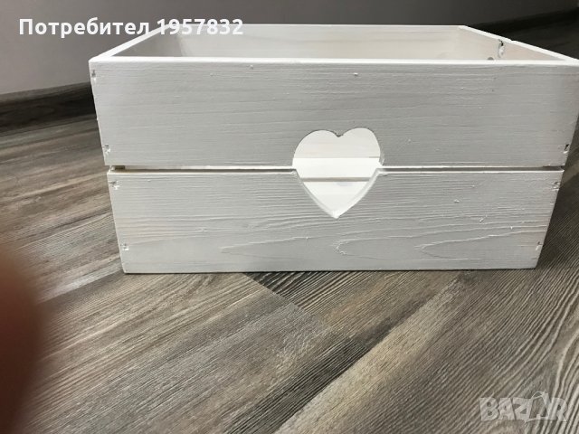 Декоративна дървена щайга със сърчица, снимка 7 - Декорация за дома - 27145415