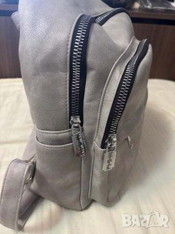 Дамска раница , снимка 2 - Раници - 52078169