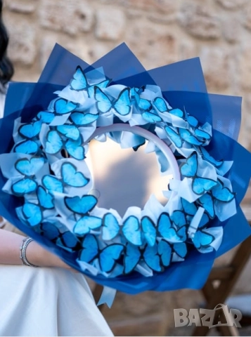 ✨ LED Огледален Букет с Пеперуди  , снимка 4 - Подаръци за жени - 51685734