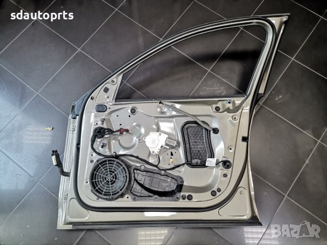 Предна Дясна Врата Audi A6 C7 Facelift - Перфектна, снимка 5 - Части - 43006975